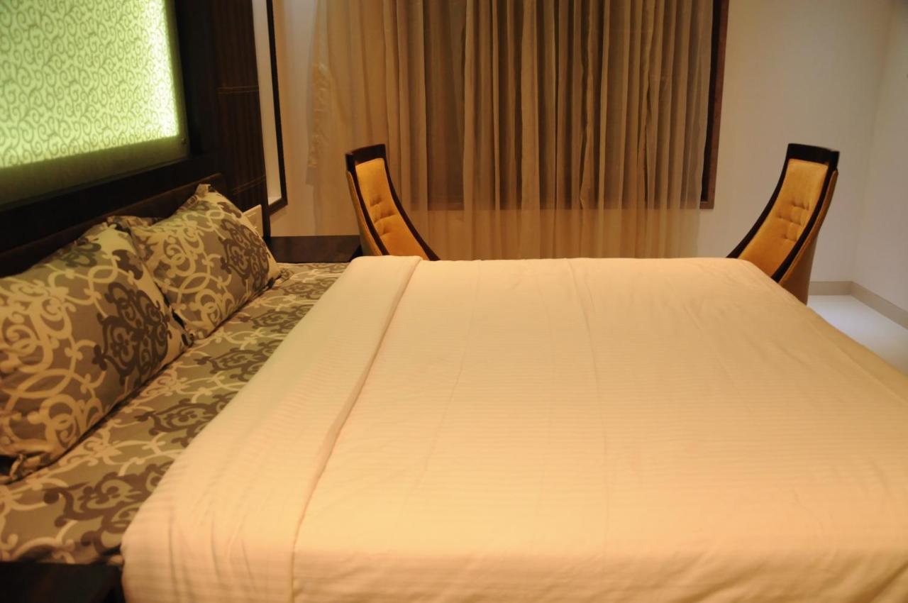 Hotel City Heart Shirdi Kamer foto