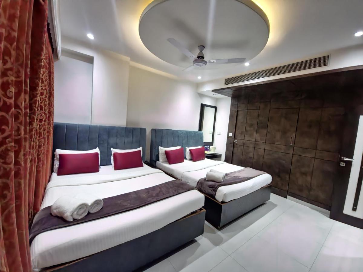 Hotel City Heart Shirdi Buitenkant foto
