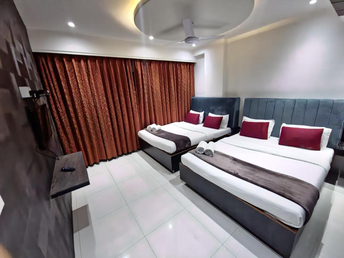 Hotel City Heart Shirdi Buitenkant foto