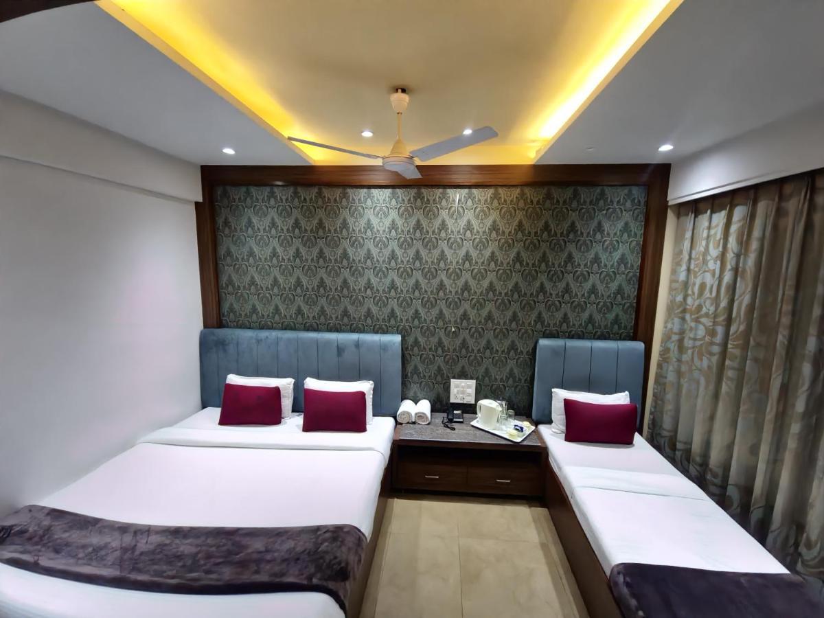 Hotel City Heart Shirdi Buitenkant foto