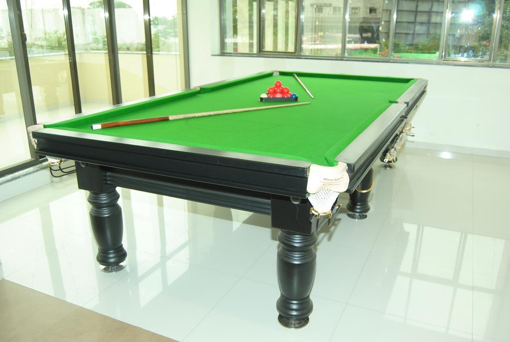 Hotel City Heart Shirdi Buitenkant foto