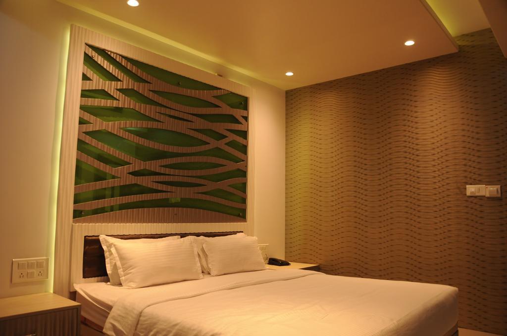 Hotel City Heart Shirdi Kamer foto