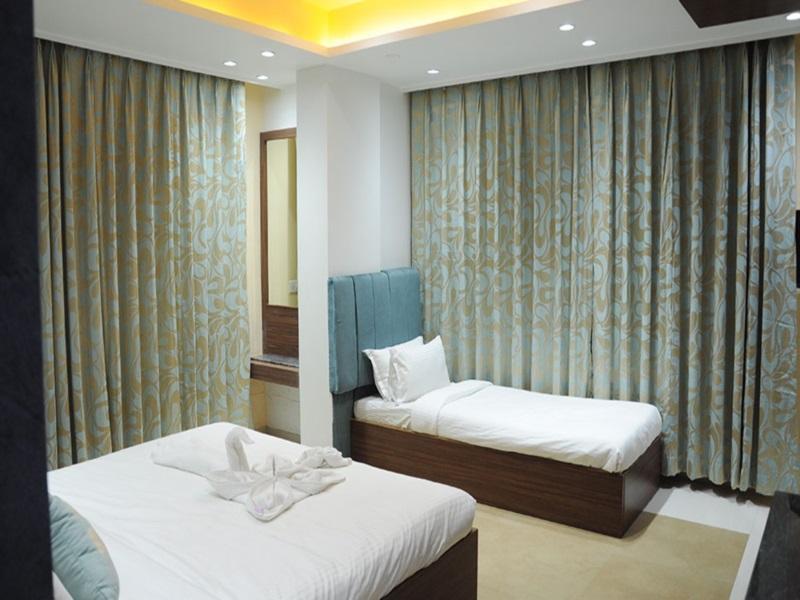 Hotel City Heart Shirdi Buitenkant foto