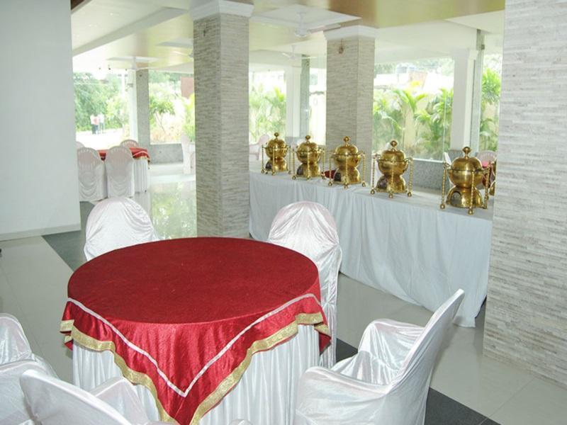 Hotel City Heart Shirdi Buitenkant foto