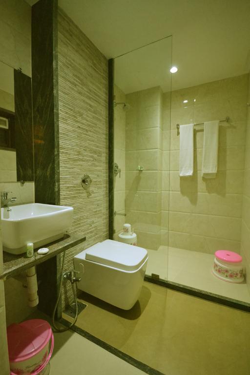 Hotel City Heart Shirdi Buitenkant foto