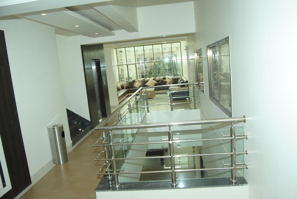 Hotel City Heart Shirdi Buitenkant foto